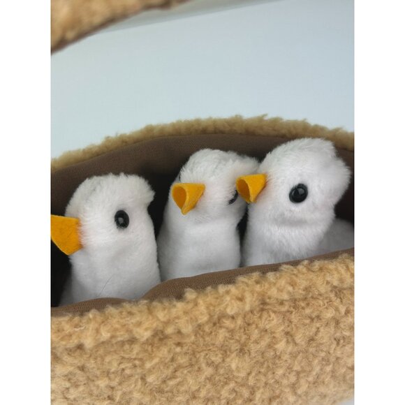 Folktails Folkmanis 3 Ducklings in a Basket Finger Puppet Furry Folk Toy Cute - Picture 3 of 10